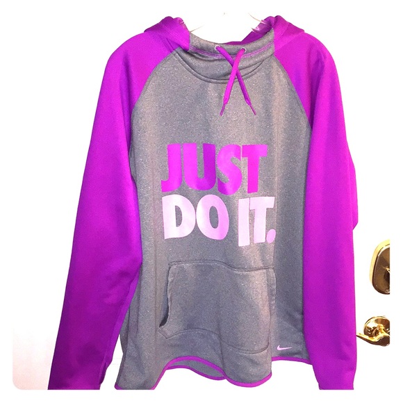 nike fuchsia hoodie